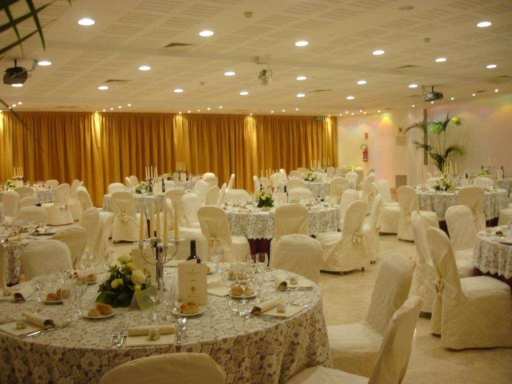 Centrum Palace Hotel&Resorts Campobasso Restaurant foto