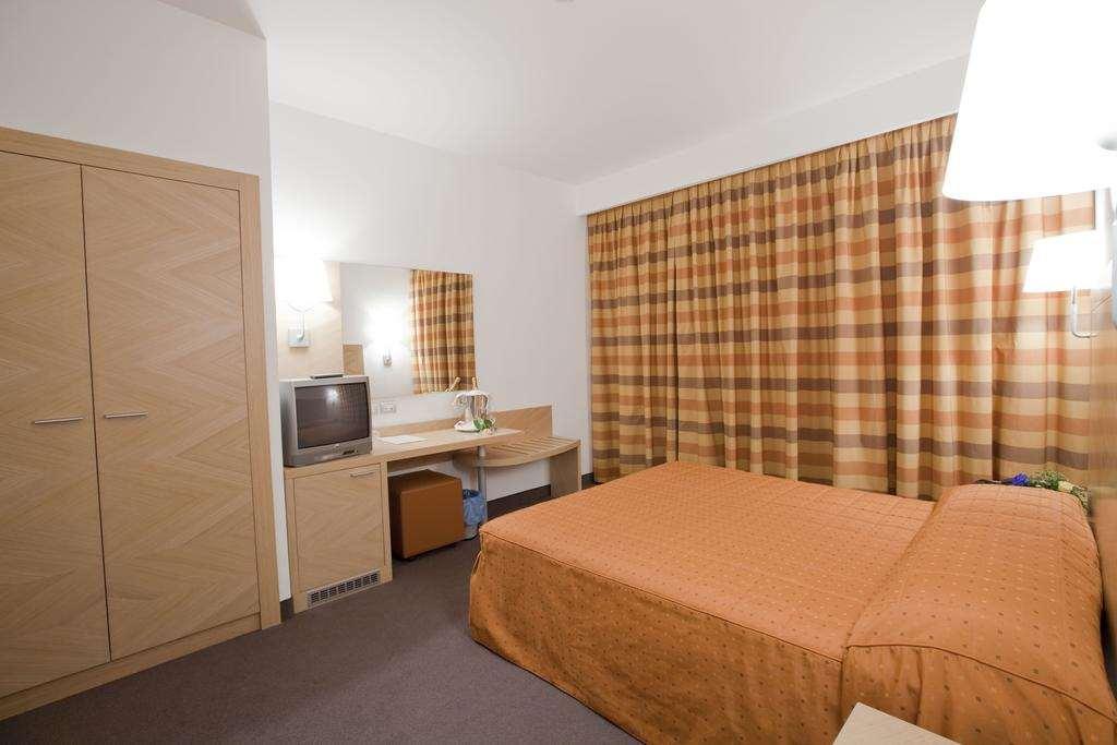 Centrum Palace Hotel&Resorts Campobasso Zimmer foto